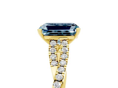Yellow gold Emerald Cut Aquamarine Solitaire Engagement Ring with Twisted Pavé Band and Four-Prong Setting_5