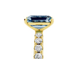 Yellow gold Emerald Cut Aquamarine Solitaire Pavé Band with Four-Prong Setting_5