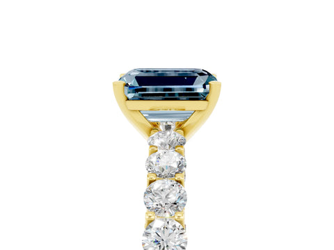 Yellow gold Emerald Cut Aquamarine Solitaire Ring with Shared Prong Pavé Band and Four-Prong Setting_5