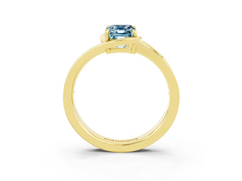 Yellow gold Emerald Cut Aquamarine Solitaire Ring with Split Shank and Prong Setting_3