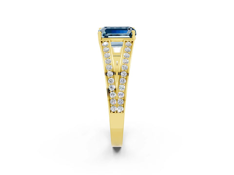 Yellow gold Emerald Cut Aquamarine Split Shank Ring with Pavé Band and Four-Prong Setting_2