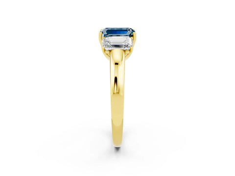 Yellow gold Emerald Cut Aquamarine Three-Stone Ring with Four-Prong Setting and Classic Band_2