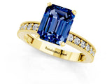 Yellow gold Emerald Cut Blue Sapphire Milgrain Pavé Engagement Ring with Four-Prong Setting_13