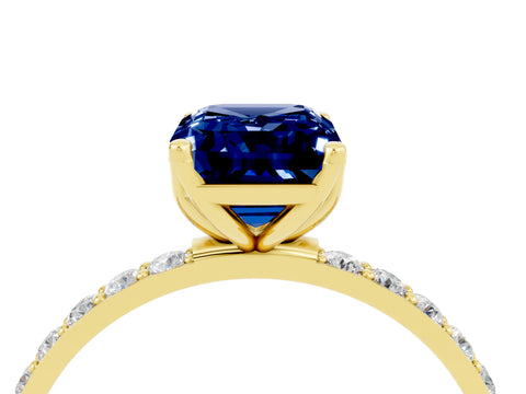 Yellow gold Emerald Cut Blue Sapphire Solitaire Engagement Ring with Pavé Band and Prong Setting_4