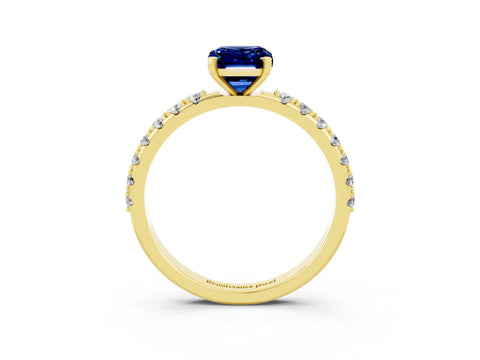 Yellow gold Emerald Cut Blue Sapphire Solitaire Pavé Band with Four-Prong Setting_3