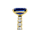 Yellow gold Emerald Cut Blue Sapphire Solitaire Pavé Band with Four-Prong Setting_5