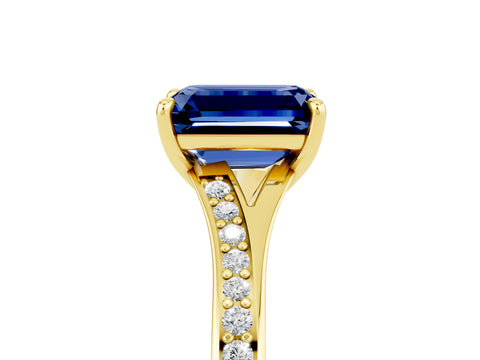 Yellow gold Emerald Cut Blue Sapphire Solitaire Ring with Pavé Band and Prong Setting_29