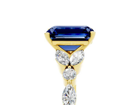 Yellow gold Emerald Cut Blue Sapphire Solitaire Ring with Side Stones and Four-Prong Setting_17