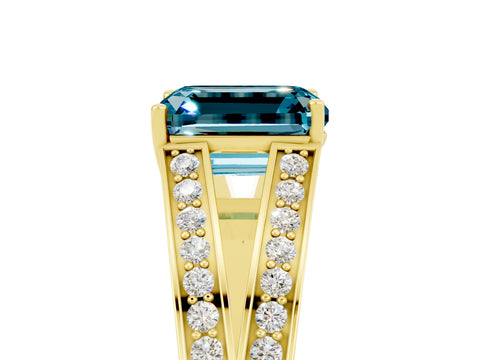 Yellow gold Emerald Cut Blue Topaz Split Shank Ring with Pavé Band and Four-Prong Setting_5