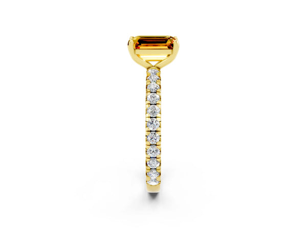Yellow gold Emerald Cut Citrine Pavé Solitaire Ring with Round Band and Prong Setting