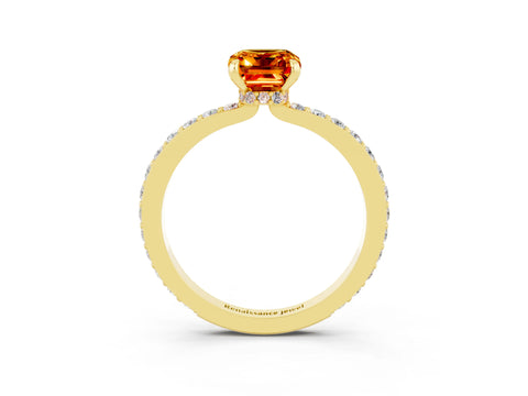 Yellow gold Emerald Cut Citrine Ring with Pavé Band and Four-Prong Setting_3