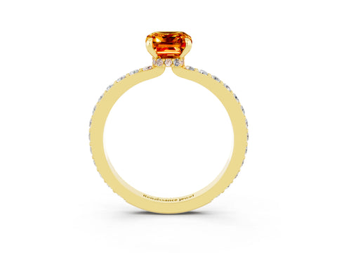 Yellow gold Emerald Cut Citrine Solitaire Engagement Ring with Pavé Band and Four-Prong Setting_3