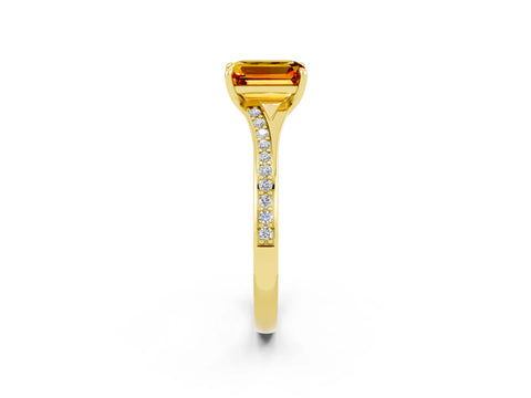 Yellow gold Emerald Cut Citrine Solitaire Ring with Pavé Band and Prong Setting_2