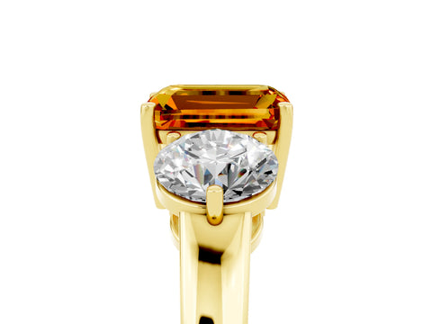 Yellow gold Emerald Cut Citrine Three-Stone Ring with Prong Setting and Classic Band_5
