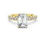 Yellow gold Emerald Cut Cut Diamond Pavé Band with Four-Prong Setting