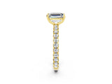 Yellow gold Emerald Cut Cut Diamond Pavé Band with Four-Prong Setting_2