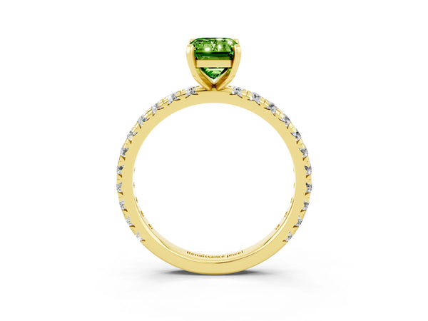 Yellow gold Emerald Cut Cut Diamond Pavé Band with Four-Prong Setting