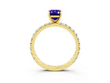 Yellow gold Emerald Cut Cut Diamond Pavé Band with Four-Prong Setting_3