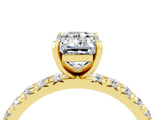 Yellow gold Emerald Cut Cut Diamond Pavé Band with Four-Prong Setting_4