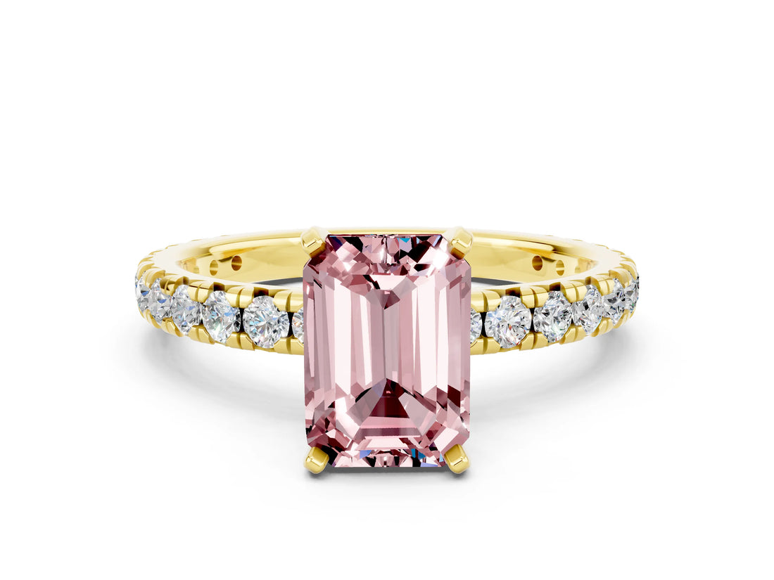 Yellow gold Emerald Cut Cut Diamond Pavé Band with Four-Prong Setting