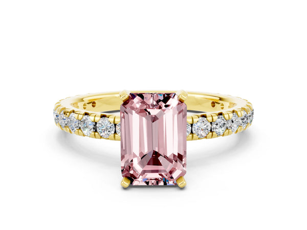 Yellow gold Emerald Cut Cut Diamond Pavé Band with Four-Prong Setting
