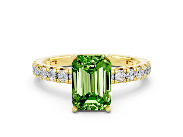 Yellow gold Emerald Cut Cut Diamond Pavé Band with Four-Prong Setting