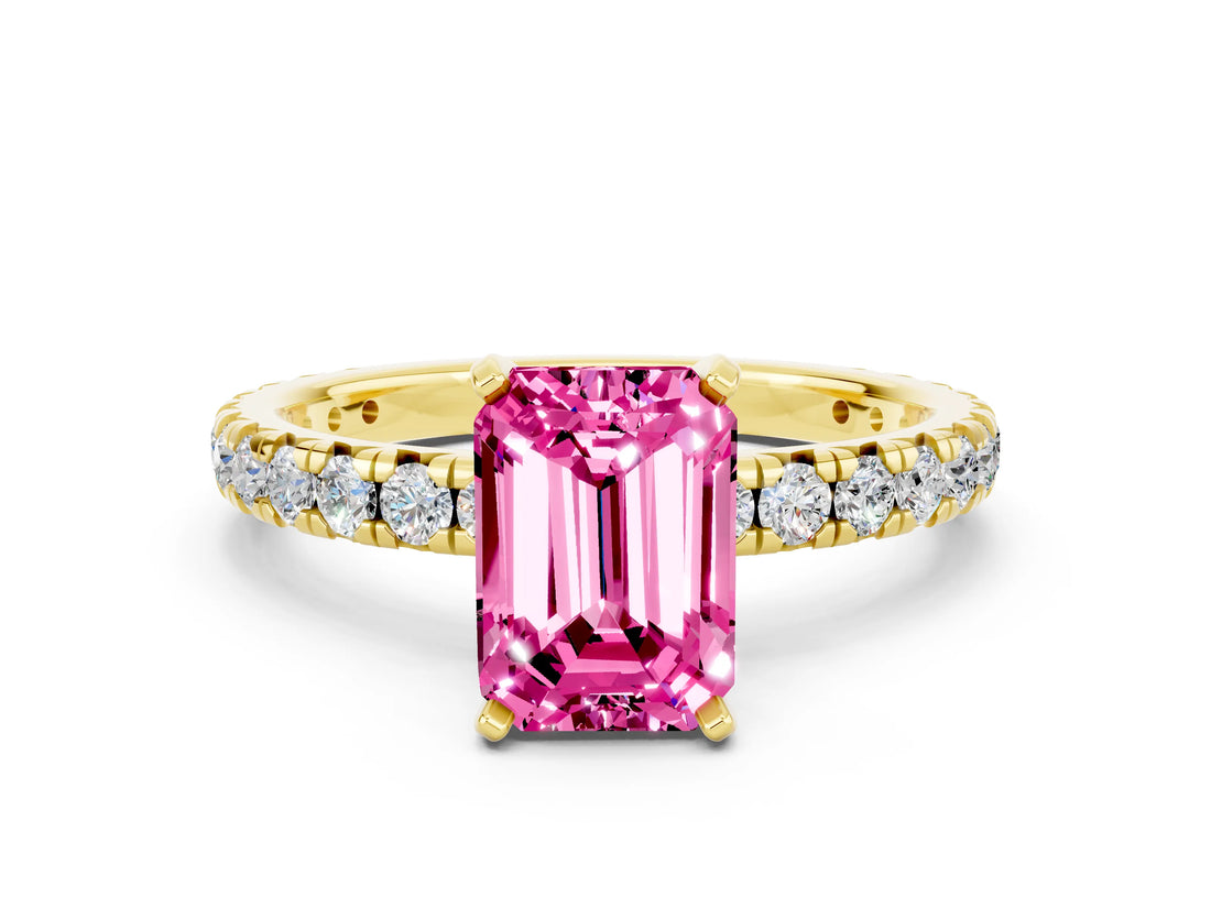 Yellow gold Emerald Cut Cut Diamond Pavé Band with Four-Prong Setting
