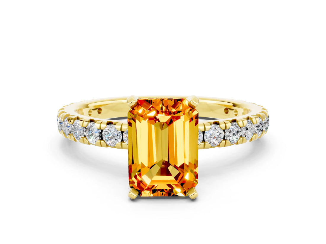 Yellow gold Emerald Cut Cut Diamond Pavé Band with Four-Prong Setting