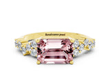 Yellow gold Emerald Cut Diamond Cluster Pavé Band with Four-Prong Setting