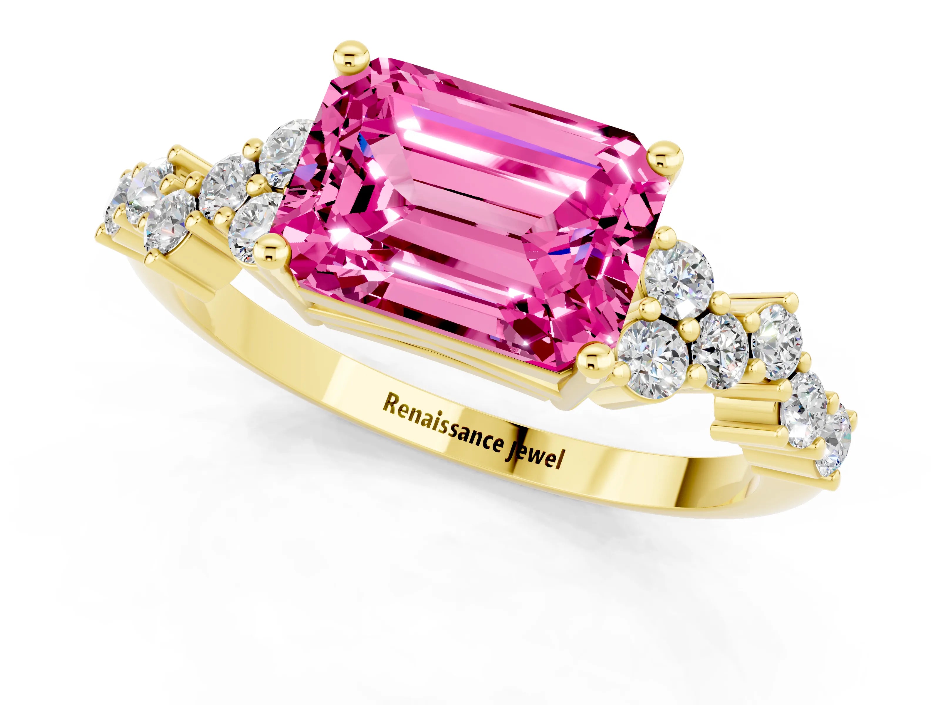 Yellow gold Emerald Cut Diamond Cluster Pavé Band with Four-Prong Setting_1