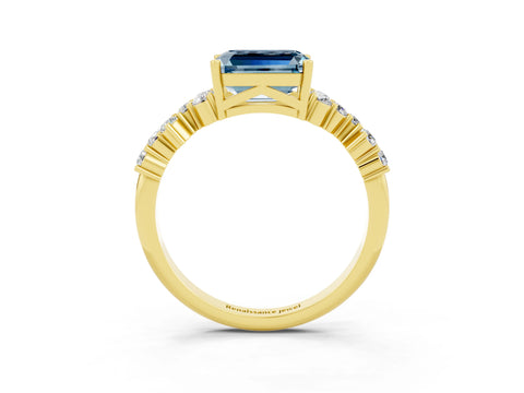 Yellow gold Emerald Cut Diamond Cluster Pavé Band with Four-Prong Setting_3