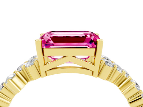 Yellow gold Emerald Cut Diamond Cluster Pavé Band with Four-Prong Setting_4