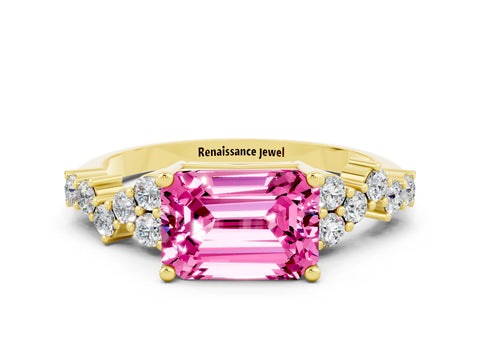 Yellow gold Emerald Cut Diamond Cluster Pavé Band with Four-Prong Setting
