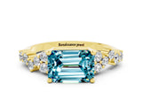Yellow gold Emerald Cut Diamond Cluster Pavé Band with Four-Prong Setting