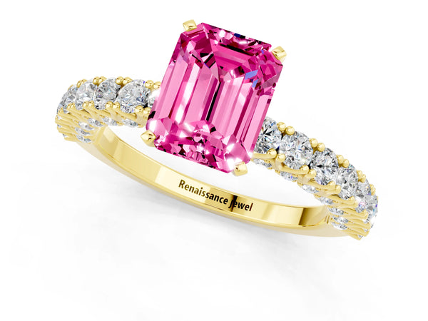 Yellow gold Emerald Cut Diamond Pavé Band Solitaire Ring with Prong Setting