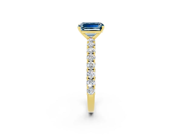 Yellow gold Emerald Cut Diamond Pavé Band Solitaire Ring with Prong Setting