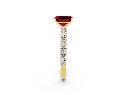 Yellow gold Emerald Cut Diamond Pavé Band Solitaire Ring with Prong Setting_2