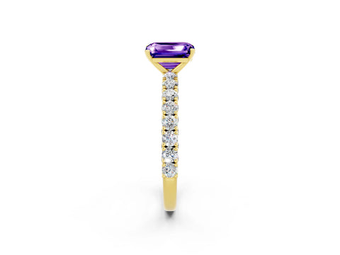 Yellow gold Emerald Cut Diamond Pavé Band Solitaire Ring with Prong Setting_2
