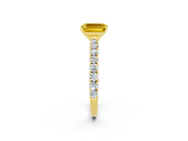 Yellow gold Emerald Cut Diamond Pavé Band Solitaire Ring with Prong Setting
