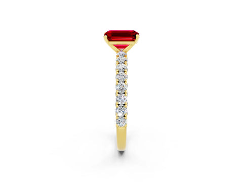Yellow gold Emerald Cut Diamond Pavé Band Solitaire Ring with Prong Setting_2