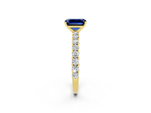 Yellow gold Emerald Cut Diamond Pavé Band Solitaire Ring with Prong Setting_2