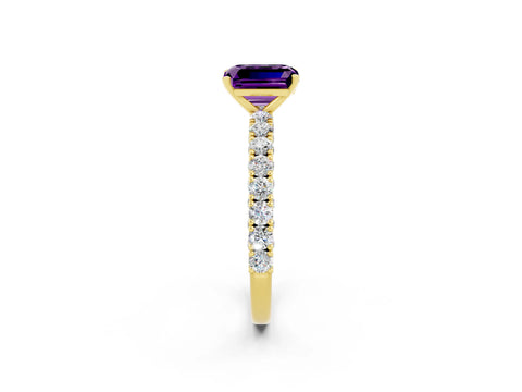 Yellow gold Emerald Cut Diamond Pavé Band Solitaire Ring with Prong Setting_2