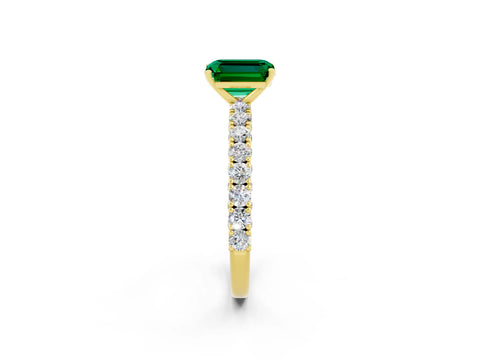 Yellow gold Emerald Cut Diamond Pavé Band Solitaire Ring with Prong Setting_2