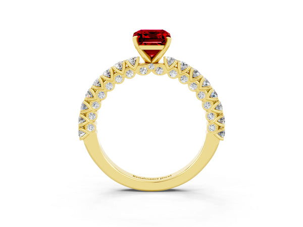 Yellow gold Emerald Cut Diamond Pavé Band Solitaire Ring with Prong Setting