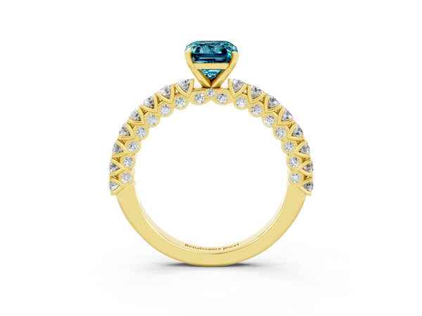 Yellow gold Emerald Cut Diamond Pavé Band Solitaire Ring with Prong Setting