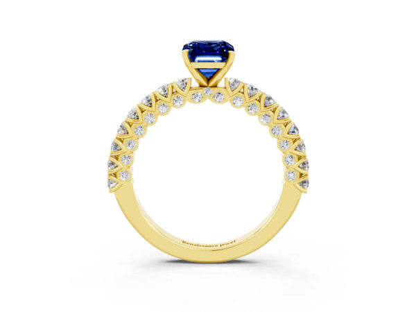 Yellow gold Emerald Cut Diamond Pavé Band Solitaire Ring with Prong Setting