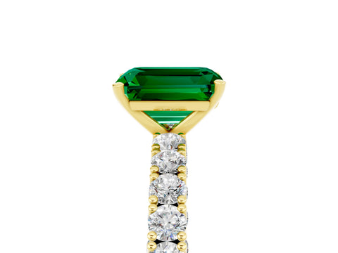 Yellow gold Emerald Cut Diamond Pavé Band Solitaire Ring with Prong Setting_5