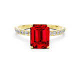 Yellow gold Emerald Cut Diamond Pavé Band with Six-Prong Setting