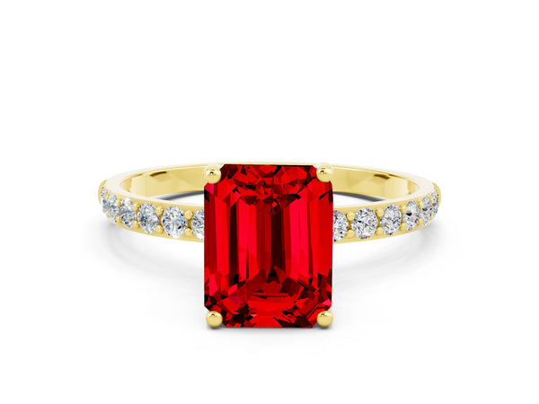 Yellow gold Emerald Cut Diamond Pavé Band with Six-Prong Setting