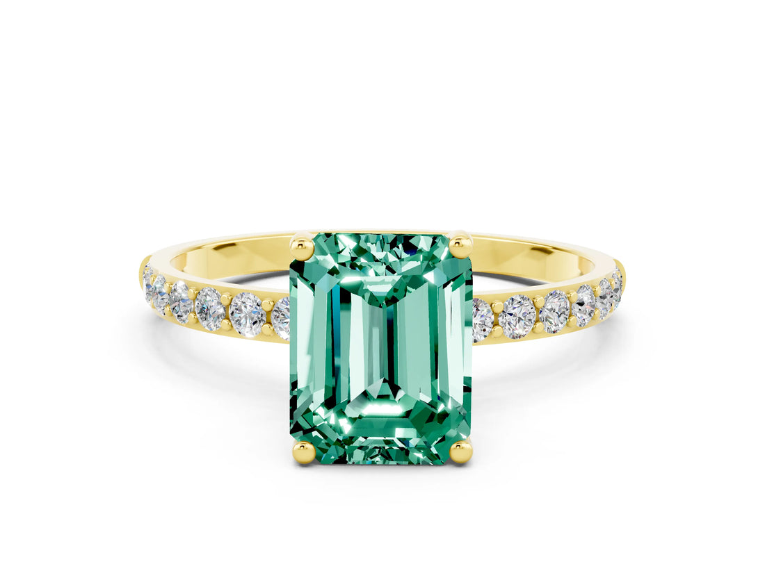 Yellow gold Emerald Cut Diamond Pavé Band with Six-Prong Setting